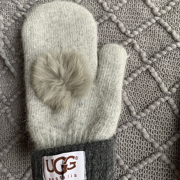 Ladies mitts - Picture 1 of 1